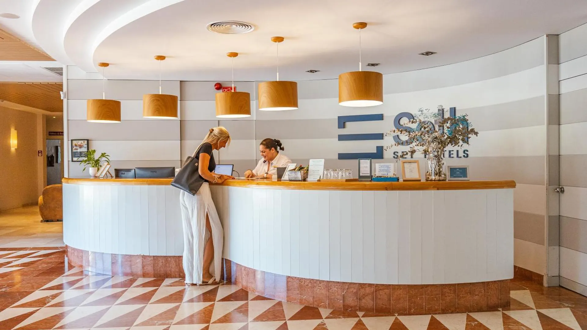 Seth Santo Tomás Hotel
